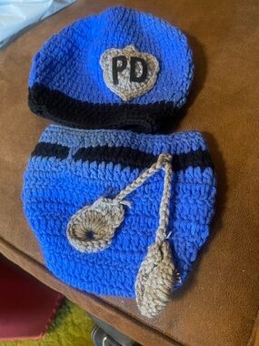 POLICE CROCHED 2 Piece Outfit For Photo Op.   Newborn NEW
